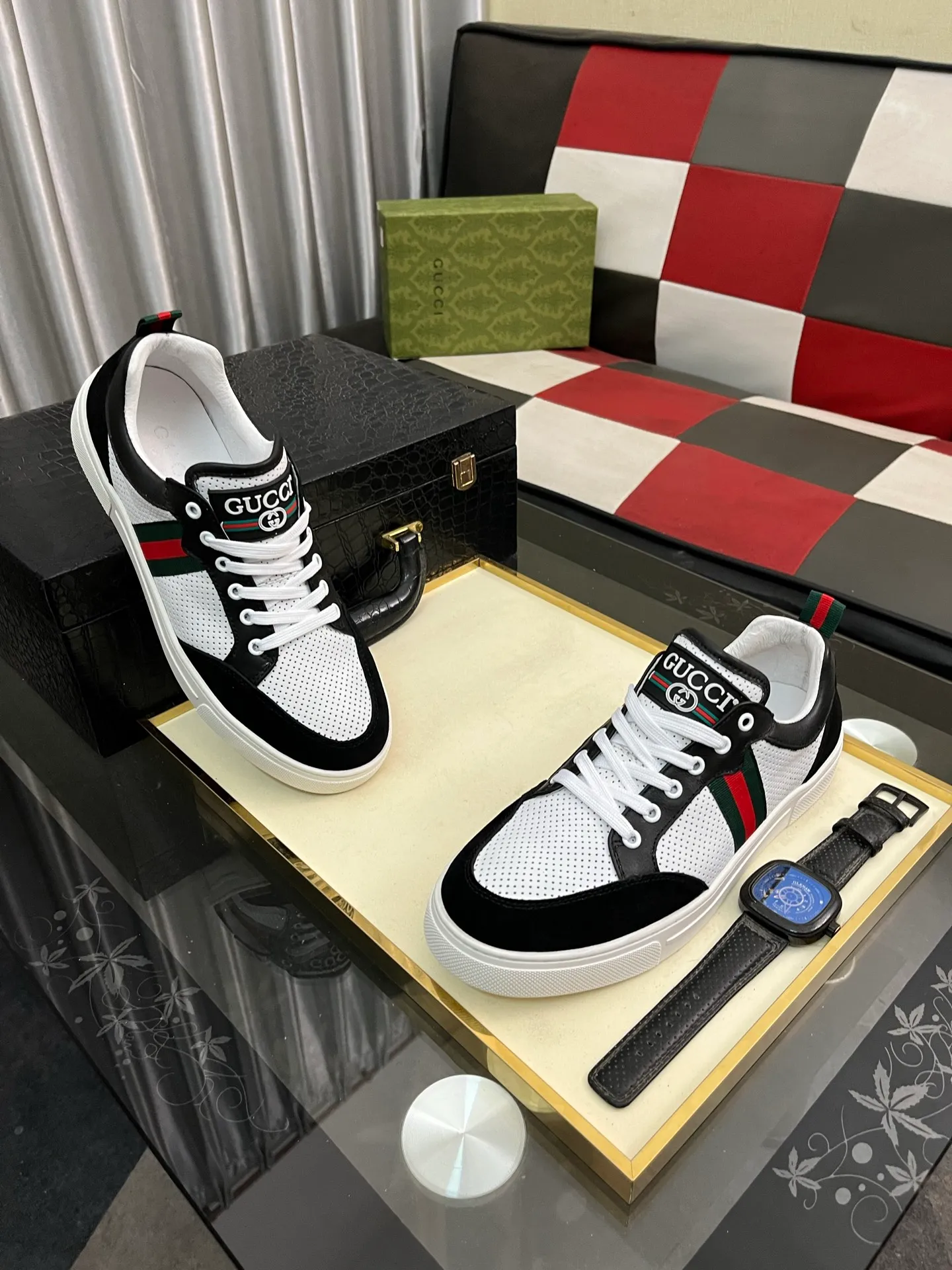 Men's shoes 💰420⌚️⌚️ (GUCCI) Gucci official website men's casual shoes synchronization style, the upper is made of cowhide with imported new brand elements Gucci, showing a good atmosphere, simple design and slip-on style, super versatile, 🐑 leather lining, air-cushion rubber outsole, size 38-442️⃣ colors available
